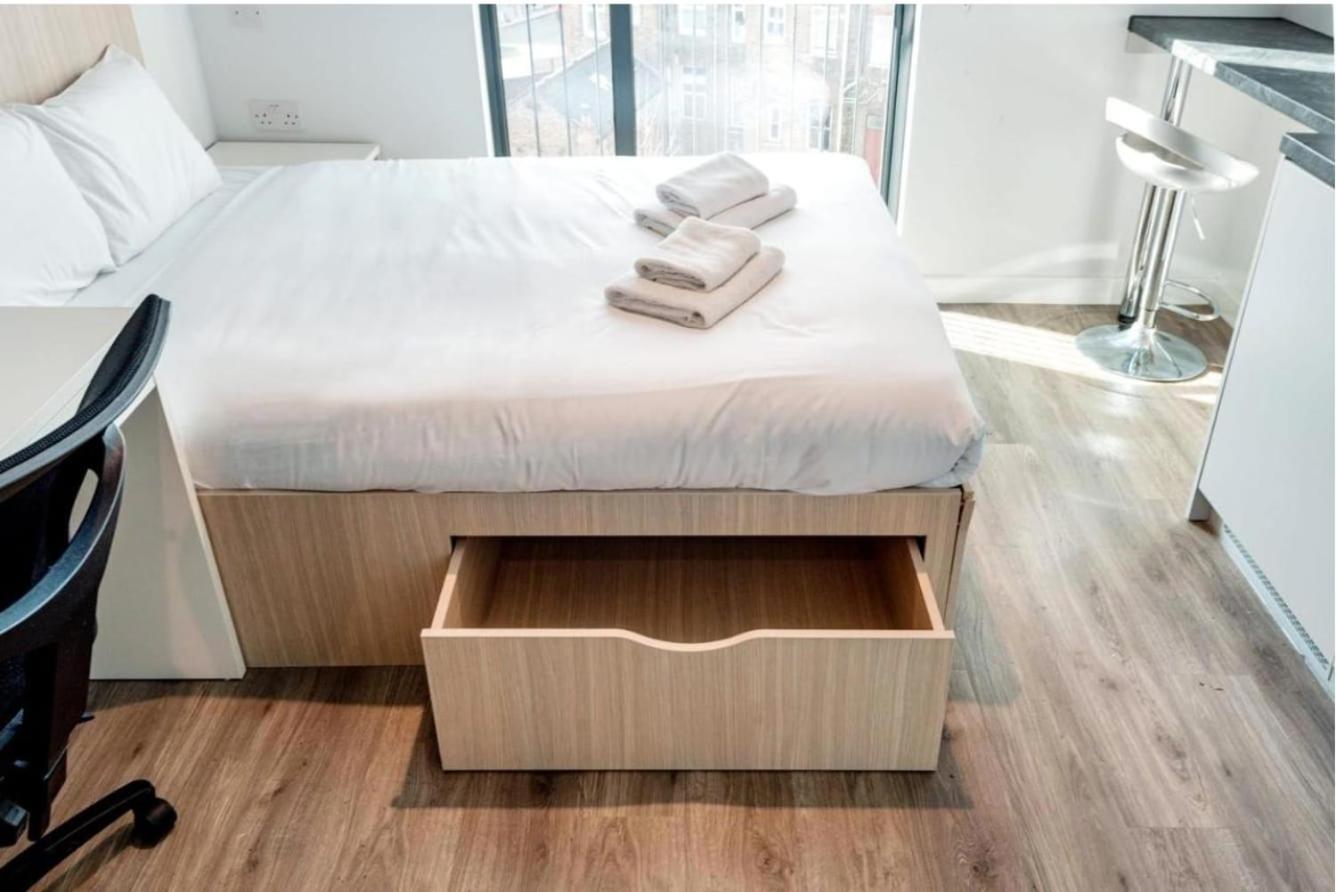 Apartment Spacious & Bright In Lewisham Quick Links *